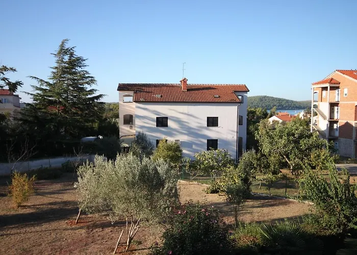 With A Parking Space - 7181 Apartman Medulin