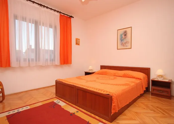 Apartman With A Parking Space - 7181 Medulin